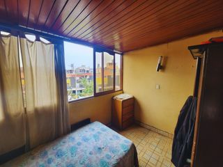 Foto 9 de VENDO CASA DE 4 PISOS PUERTA DE HIERRO ATE