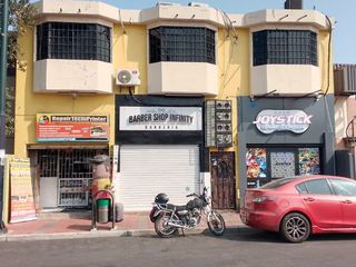 Foto 1 de Casa rentera en barrio orellana frente a universidad de Guayaquil