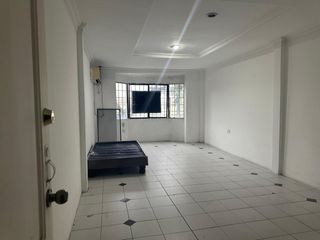Foto 2 de Casa rentera en barrio orellana frente a universidad de Guayaquil