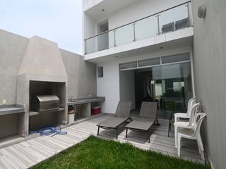 Foto 10 de VENDO 2 CASAS DE PLAYA DE  200 M² 3 PISOS CON PISCINA, BUJAMA BAJA.