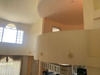 Foto 4 de Venta Casa independiente CONOCOTO  en Sta. Monica a dos cuadras de Abdon Calderon y Ponce Enriquez
