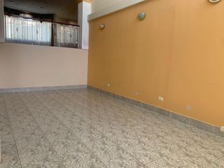 Foto 12 de Venta Casa independiente CONOCOTO  en Sta. Monica a dos cuadras de Abdon Calderon y Ponce Enriquez