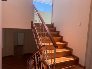Foto 15 de Venta Casa independiente CONOCOTO  en Sta. Monica a dos cuadras de Abdon Calderon y Ponce Enriquez