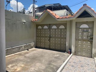 Foto 26 de Venta Casa independiente CONOCOTO  en Sta. Monica a dos cuadras de Abdon Calderon y Ponce Enriquez