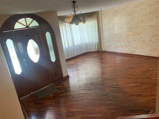 Foto 31 de Venta Casa independiente CONOCOTO  en Sta. Monica a dos cuadras de Abdon Calderon y Ponce Enriquez