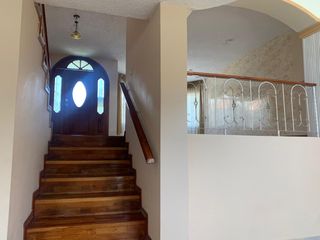 Foto 34 de Venta Casa independiente CONOCOTO  en Sta. Monica a dos cuadras de Abdon Calderon y Ponce Enriquez