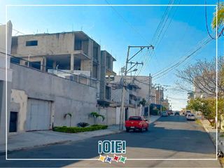 Foto 4 de En Venta: Terreno con edificio Gray Stage - 4 plantas de altura