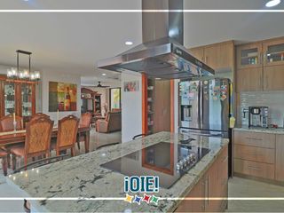 Foto 9 de Casa de 3 dormitorios en venta, en urbanización Ciudad del Mar, Manta, Ecuador