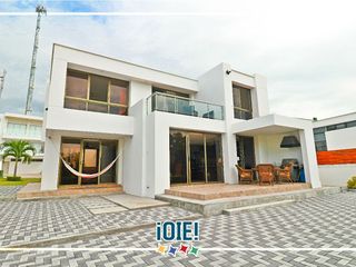 Foto 37 de Casa de 3 dormitorios en venta, en urbanización Ciudad del Mar, Manta, Ecuador