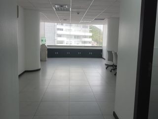 Foto 7 de Puerto Santa Ana, The Point Oficina en Venta