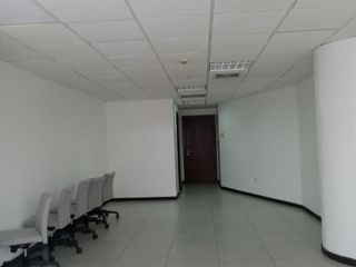 Foto 13 de Puerto Santa Ana, The Point Oficina en Venta