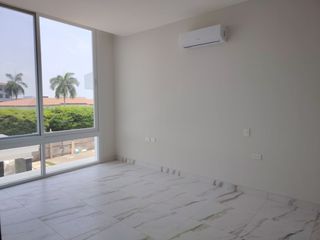 Foto 23 de Casa de alquiler en Isla Mocolí, Vía Samborondón, 3 dormitorios, de estreno