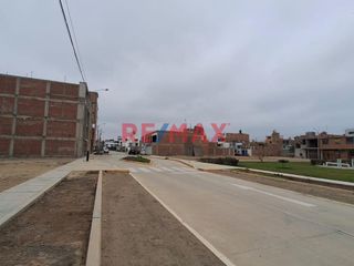 Foto 1 de Terreno En La Estancia De Huanchaco - Venta - 107.24 M2 Vista Lateral A Parque - 1111486