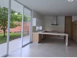 Foto 6 de HERMOSA CASA EN CONJUNTO CERRADO