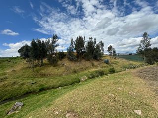 Foto 34 de Guillermo Morales Vende Terreno en Guaytacama, Latacunga