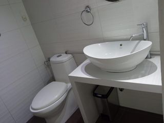 Foto 7 de Oportunidad! Venta o Alquiler de Excelente Mini Dpto en Petit Thouars!