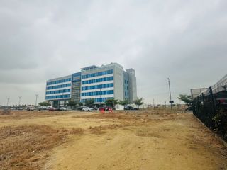 Foto 1 de Terreno en alquiler ubicado en Villa club