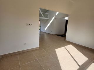Foto 5 de CASA SENDEROS DE LA MORADA II -VILAS CLUB No 13
