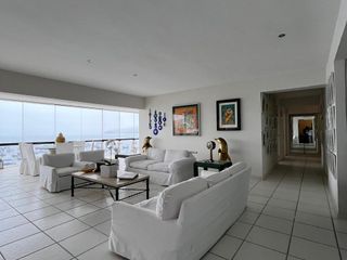 Foto 12 de SE VENDE DEPARTAMENTO C/COCHERA FRENTE AL MAR ANCON