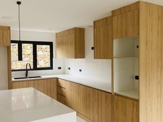 Foto 6 de Amplia y lujosa villa por estrenar en exclusiva urbanización privada en Challuabamba