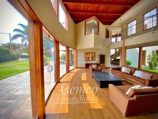 Foto 8 de Ocasión!! Venta Casa de Ensueño con amplios Jardines, Piscina y Bungalow en Urb. San Fernando de Pachacamac