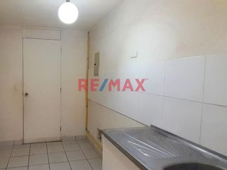 Foto 9 de Acogedor Departamento En Venta - Urb. Parques Del Agustino