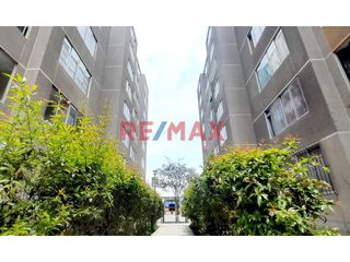 Foto 2 de Bonito Departamento En Venta - Urb. Parques Del Agustino