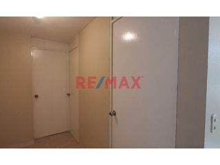 Foto 5 de Bonito Departamento En Venta - Urb. Parques Del Agustino