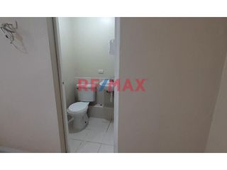 Foto 7 de Bonito Departamento En Venta - Urb. Parques Del Agustino