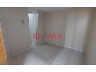 Foto 10 de Bonito Departamento En Venta - Urb. Parques Del Agustino