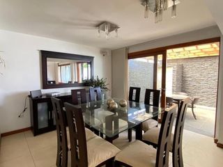 Foto 11 de Casa de venta doble altura. Rancho San Francisco.   Londoño de 3 dormitorios. Cumbayá Ecuador
