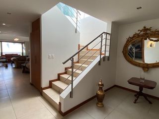 Foto 15 de Casa de venta doble altura. Rancho San Francisco.   Londoño de 3 dormitorios. Cumbayá Ecuador