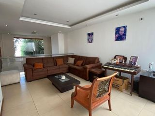 Foto 16 de Casa de venta doble altura. Rancho San Francisco.   Londoño de 3 dormitorios. Cumbayá Ecuador