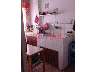 Foto 6 de 1106726 Venta De Departamento Segundo Piso Y Los Aires Del Tercer Piso Mas Estacionamiento En Zona Exclusiva Del Distrito Del Rímac