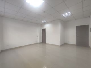 Foto 8 de Venta casa para oficinas, empresa o residencial, La Garzota, Guayaquil