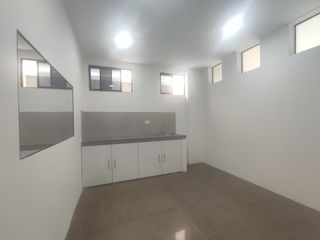 Foto 11 de Venta casa para oficinas, empresa o residencial, La Garzota, Guayaquil