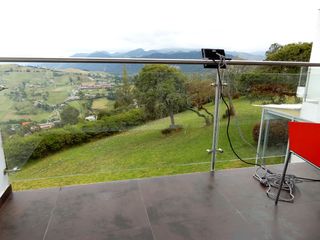 Foto 14 de ESPECTACULAR!!!! Excelente Vista y Diseño!!!!! Con Piscina