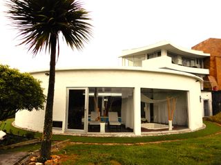 Foto 40 de ESPECTACULAR!!!! Excelente Vista y Diseño!!!!! Con Piscina