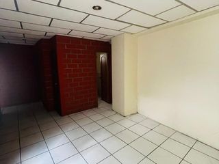 Foto 1 de En venta departamento en Edificio Monterrey en centro de Guayaquil.