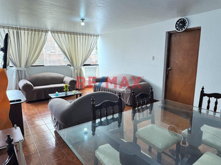 Foto 3 de Venta De Departamento - Rimac