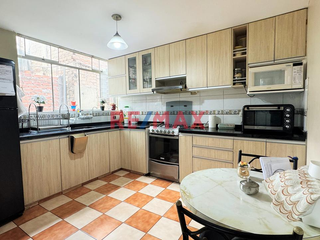 Foto 8 de Venta De Departamento - Rimac