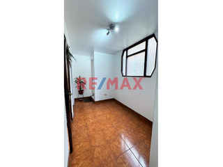 Foto 15 de Venta De Departamento - Rimac