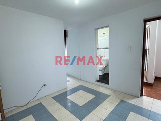 Foto 17 de Venta De Departamento - Rimac