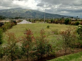 Foto 4 de TERRENO DE VENTA EN URBANIZACION PRIVADA TABACUNDO ECUADOR