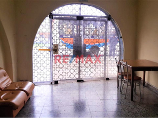 Foto 20 de Alquiler De Hostal Con Camas Y Blancos Alto Tránsito En Av. Perú Nº 3142 San Martin De Porres 794.20 M2