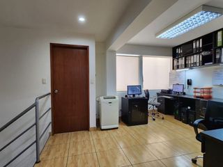 Foto 13 de VENTA DE DEPARTAMENTO EN MIRAFLORES  192.99 m2  $190,000
