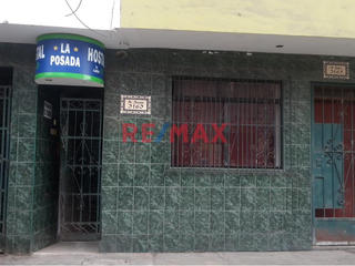 Foto 1 de Vive O Pon Tu Negocio Cerca A La Av. Universitaria Y Cdra. 31 Av. Perú 15 M2