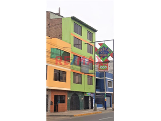 Foto 11 de Vive O Pon Tu Negocio Cerca A La Av. Universitaria Y Cdra. 31 Av. Perú 15 M2