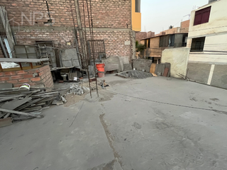 Foto 18 de VENDO CASA EN ESQUINA EN LOS OLIVOS – OPORTUNIDAD ÚNICA