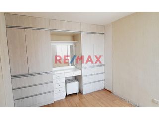 Foto 2 de Excelente Oportunidad - Departamento En Venta - Urb. Parques Del Agustino